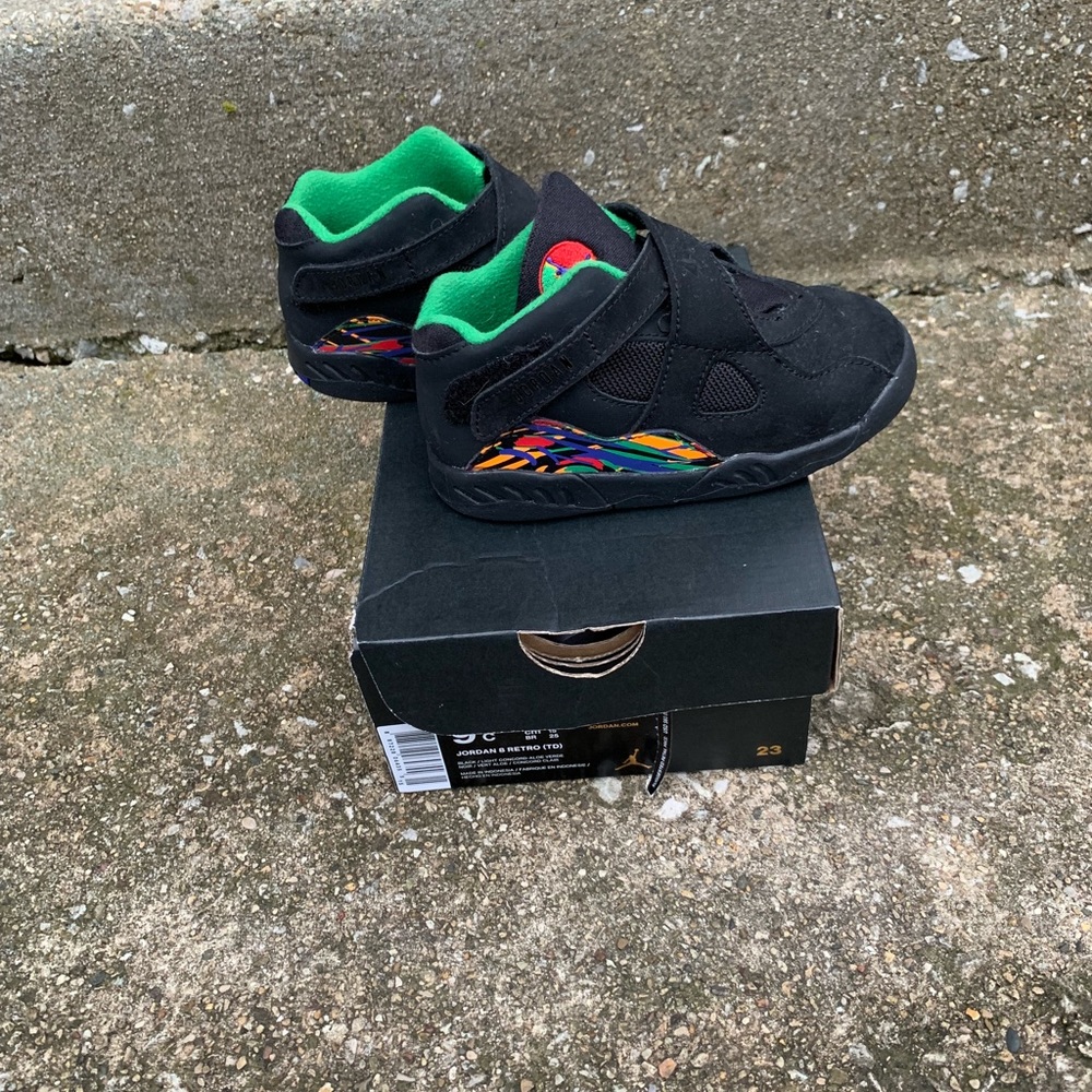 Closet Clear Out! Retro Jordan 8 Size 9